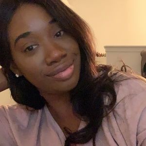 Meet your Posher, Keshia